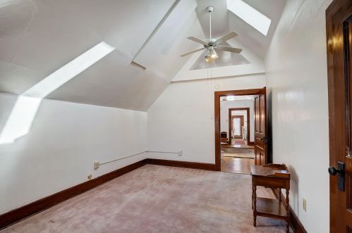 2540 Lk Dr, Milwaukee WI 53211-3808 exterior