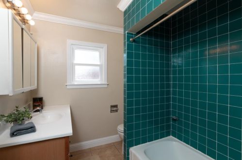 1738 Goodwin St, Seaside CA  93955-4414 exterior