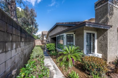 1968 Driftstone Dr, Glendora CA  91740-5378 exterior