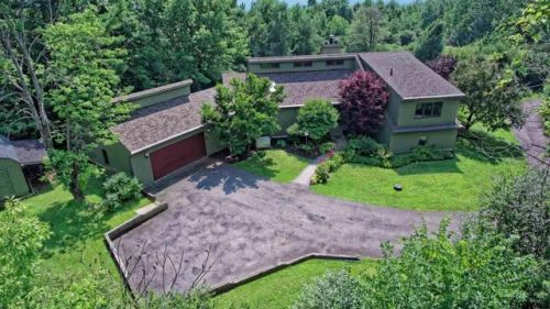 1676 Gower Rd, Schenectady, NY 12302-6815