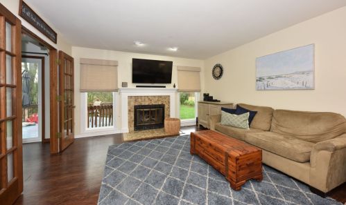 3389 Glen Park Ct, Waukesha, WI 53151-4469