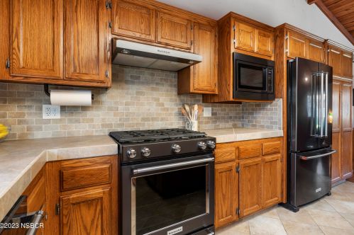 4786 Coughlin Way, Santa Maria CA  93455-5000 exterior