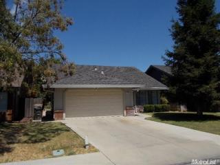 860 Fordham Dr, Woodland, CA 95695-5072