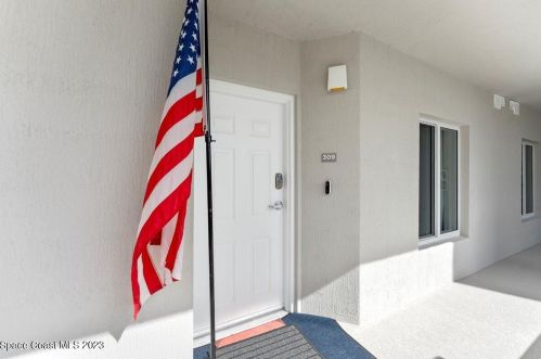 1825 Riverside Dr, Titusville FL  32780-4742 exterior