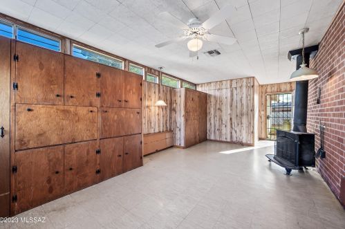 8542 Desert Steppes Dr, Tucson AZ  85710-4210 exterior