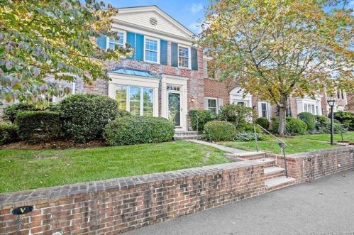 312 Elm St, New Canaan CT  06840-5305 exterior