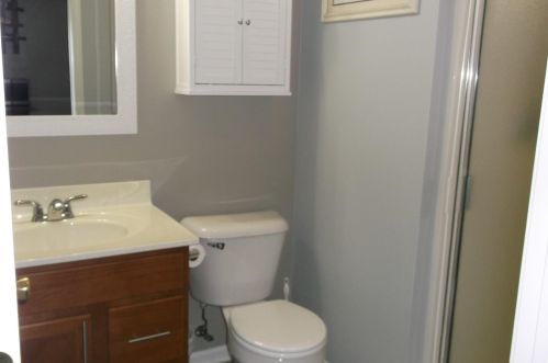 11820 Broadway, Crown Point IN  46307-8877 exterior