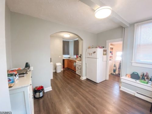 65 Early St, Morristown NJ  07960-3812 exterior