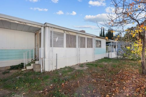 36200 Paradise Ranch Rd, Santa Clarita CA  91384-4402 exterior