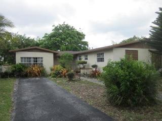 16305 107th Ave, Miami, FL 33157-2910