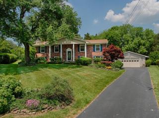 7703 Sussex Cir, Knoxville, TN 37919-8083