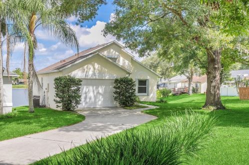 2421 Lake Mcdade Ct, Apopka, FL 32703-5857