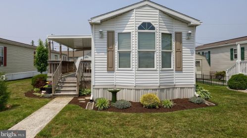 70 Snyder Ln, Ephrata, PA 17522-9103