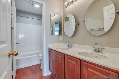 32758 Stonefield Ln, Temecula CA  92592-7207 exterior