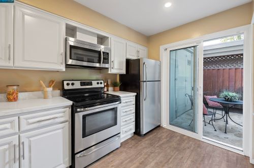 220 Garden Creek Pl, Danville, CA 94526-1723