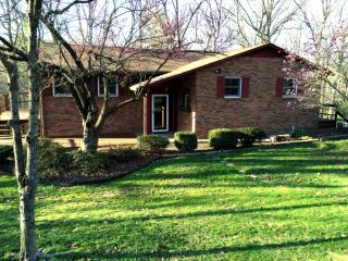 135 Petrea Ln, Liledown, NC 28681-7811
