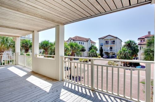 1820 Sunset Dr, Saint George Island FL  32328-3120 exterior