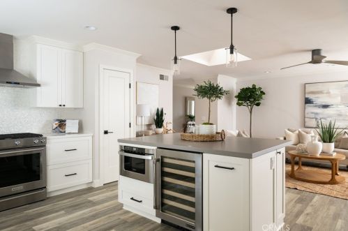 8191 Malloy Dr, Huntington Beach CA 92646-5018 exterior