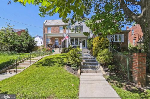 4512 Sargent Rd, Washington, DC 20017-2738