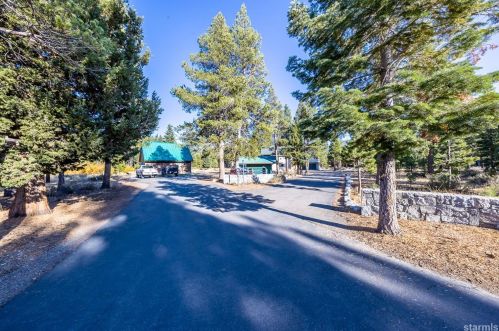 1520 Sawmill Rd, South Lake Tahoe, CA