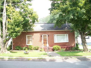 726 Westwood Dr, Eden, NC 27288-6432