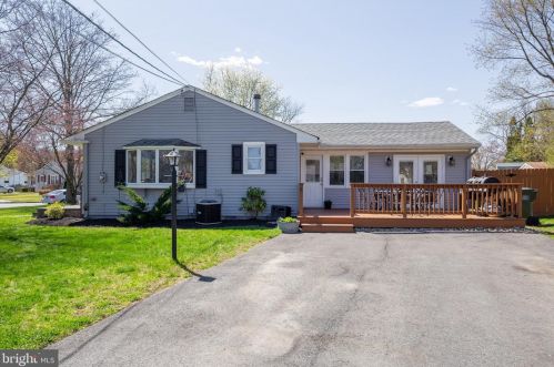 6 Indian Queen Ln, Lumberton Township NJ  08048-3024 exterior
