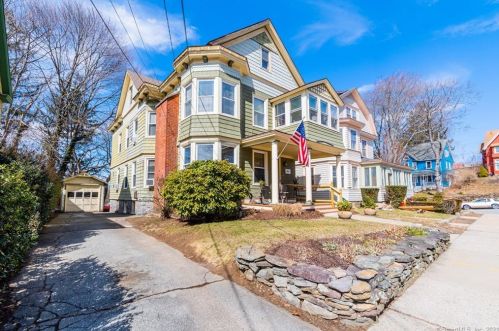 48 Center St, United States Coast Guard Ac, CT 06320-5344