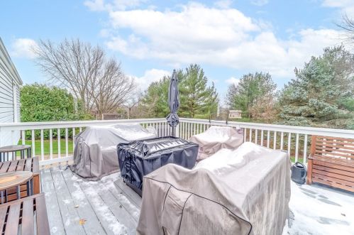 624 Walden Way, Imperial PA  15126-9684 exterior