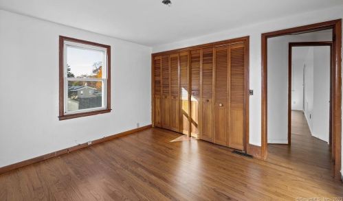 4 Pleasant Rise Cir, Brookfield Center CT  06804-2109 exterior