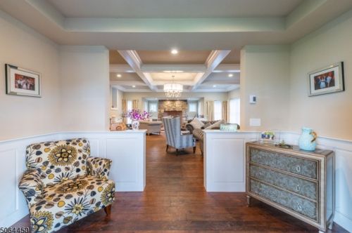 12 Valley Rd, Boonton, NJ 07005-9237