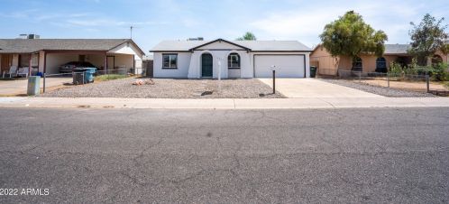 8057 College Dr, Phoenix, AZ 85033-1026
