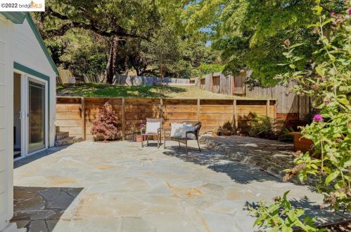 3028 Jordan Rd, Oakland CA  94602-3529 exterior