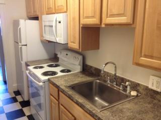 1926 38th St, Washington DC  20007-2101 exterior