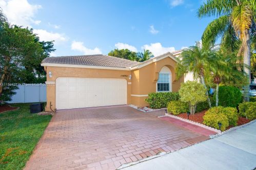 15892 12th Ct, Hollywood, FL 33028-1622