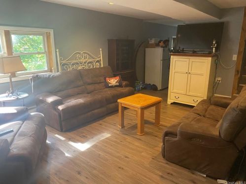 21 Grandview Dr, Mahopac NY  10541-4114 exterior