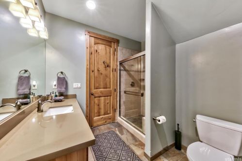 1393 Wildwood Ave, South Lake Tahoe CA  96150-8621 exterior