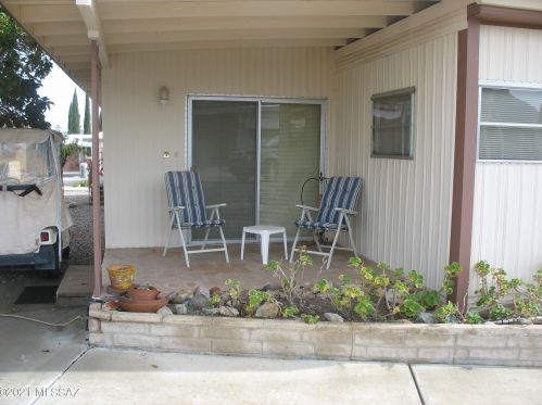 5325 Box R St, Tucson, AZ 85713-6324