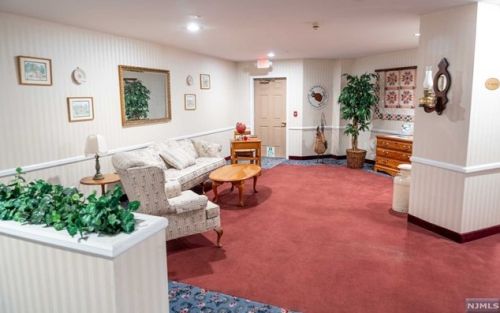 5405 Richmond Rd, West Milford Lakes NJ  07480-1939 exterior