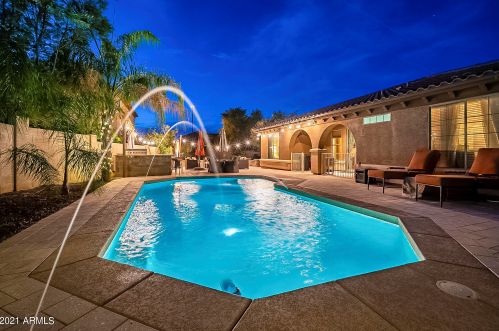 6758 Tucana Ln, Gilbert AZ  85298-8784 exterior