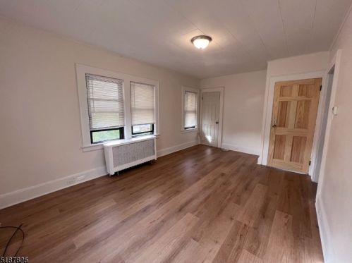 31 Elston St, Bloomfield NJ  07003-3911 exterior