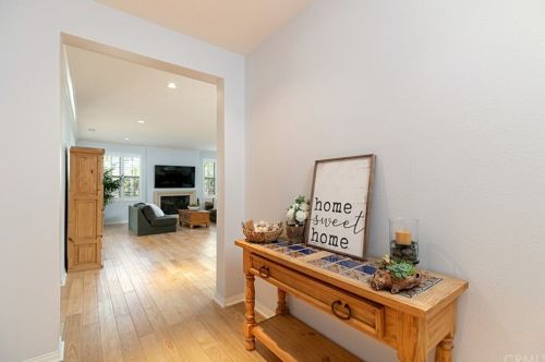 121 Blaze, Irvine CA  92618-1507 exterior