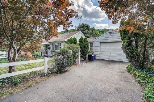 1 Harriman Ave, Sloatsburg, NY 10974-2607