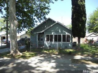 833 Price Ct, Sacramento, CA 95815-1727