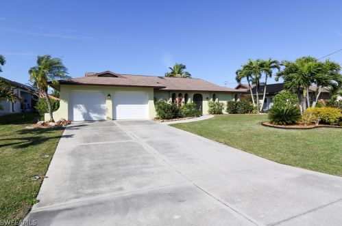 5024 11th Pl, Cape Coral, FL 33914-7079