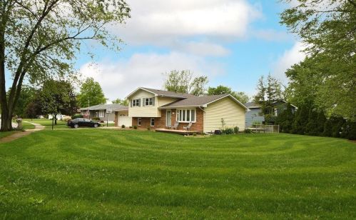 7050 85th Ave, Crown Point, IN 46307-9639