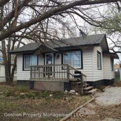 644 Poplar St, Wichita KS  67211-2827 exterior