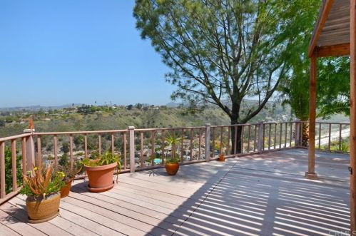 5491 Redding Rd, San Diego CA  92115-1134 exterior