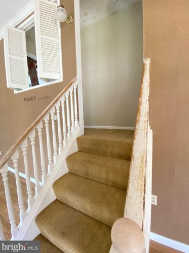 825 Elizabeth Dr, Molino PA  17961-1503 exterior