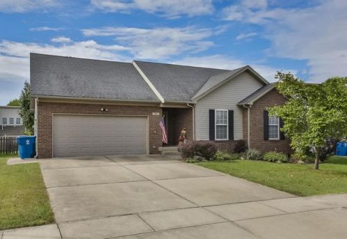 25 Woodfield Ct, Shelbyville, KY 40065-8898