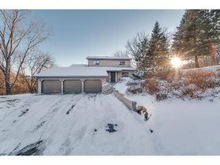 215 Norman Ridge Dr, Minneapolis, MN 55437-1709